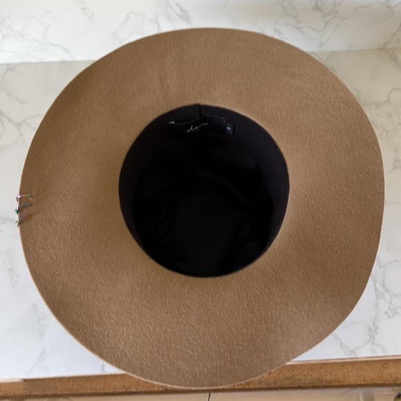 Don Paris 3 multi color piercing hat - Picture 6 of 7